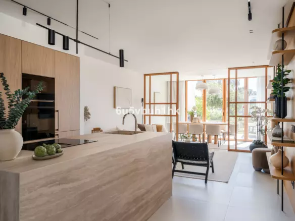 4-bedroom Town House In Marbella, Spain (170 M²)