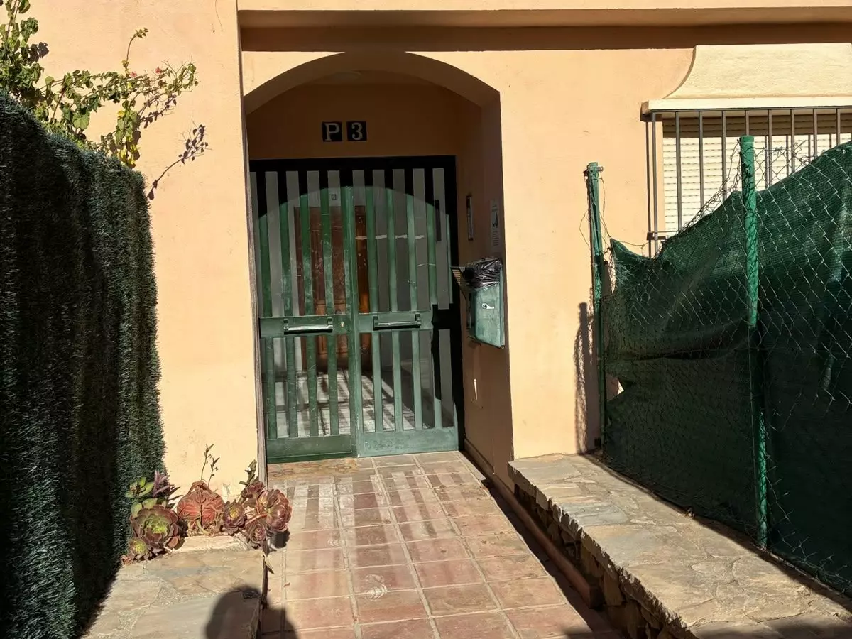 3-bedroom Apartment In Estepona, Spain (121 M²)