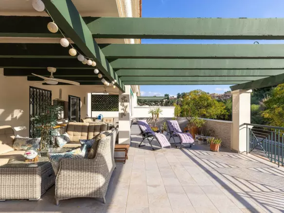 3-bedroom Apartment In Marbella, Spain (130 M²)