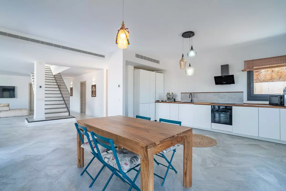 6-bedroom Villa In Coín, Spain (527 M²)