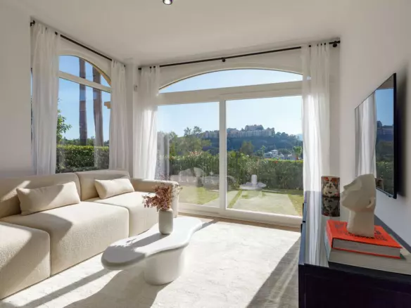 3-bedroom Apartment In Benahavis, Spain (123 M²)