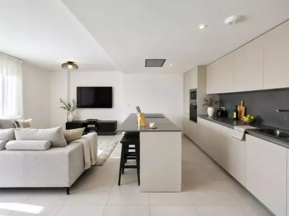 3-bedroom Apartment In Estepona, Spain (125 M²)