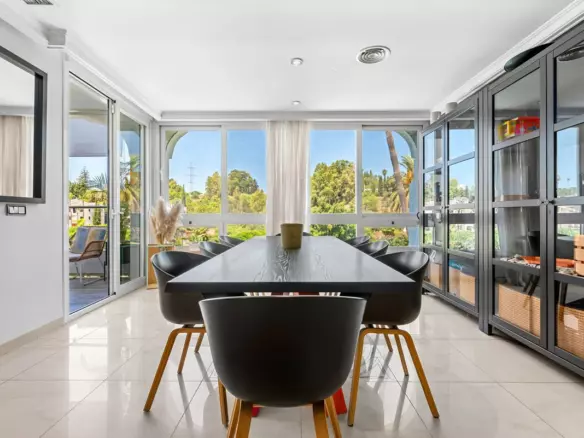 3-bedroom Apartment In Benahavis, Spain (173 M²)