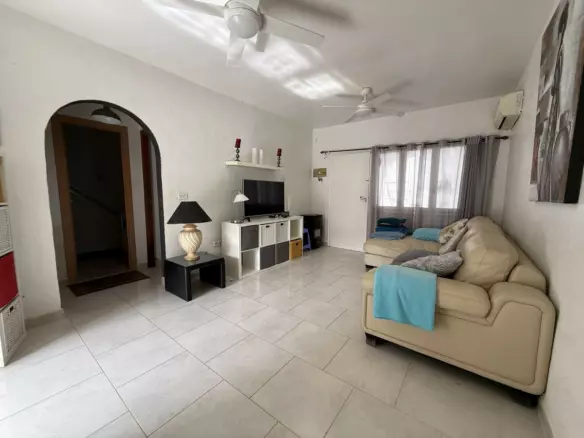 3-bedroom Town House In Torrevieja, Spain (58 M²)