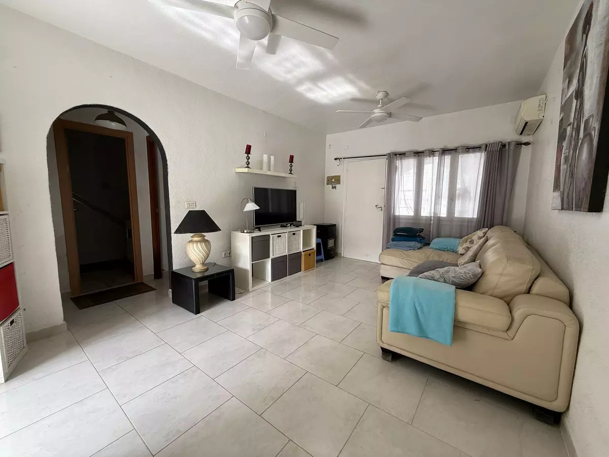 3-bedroom Town House In Torrevieja, Spain (58 M²)