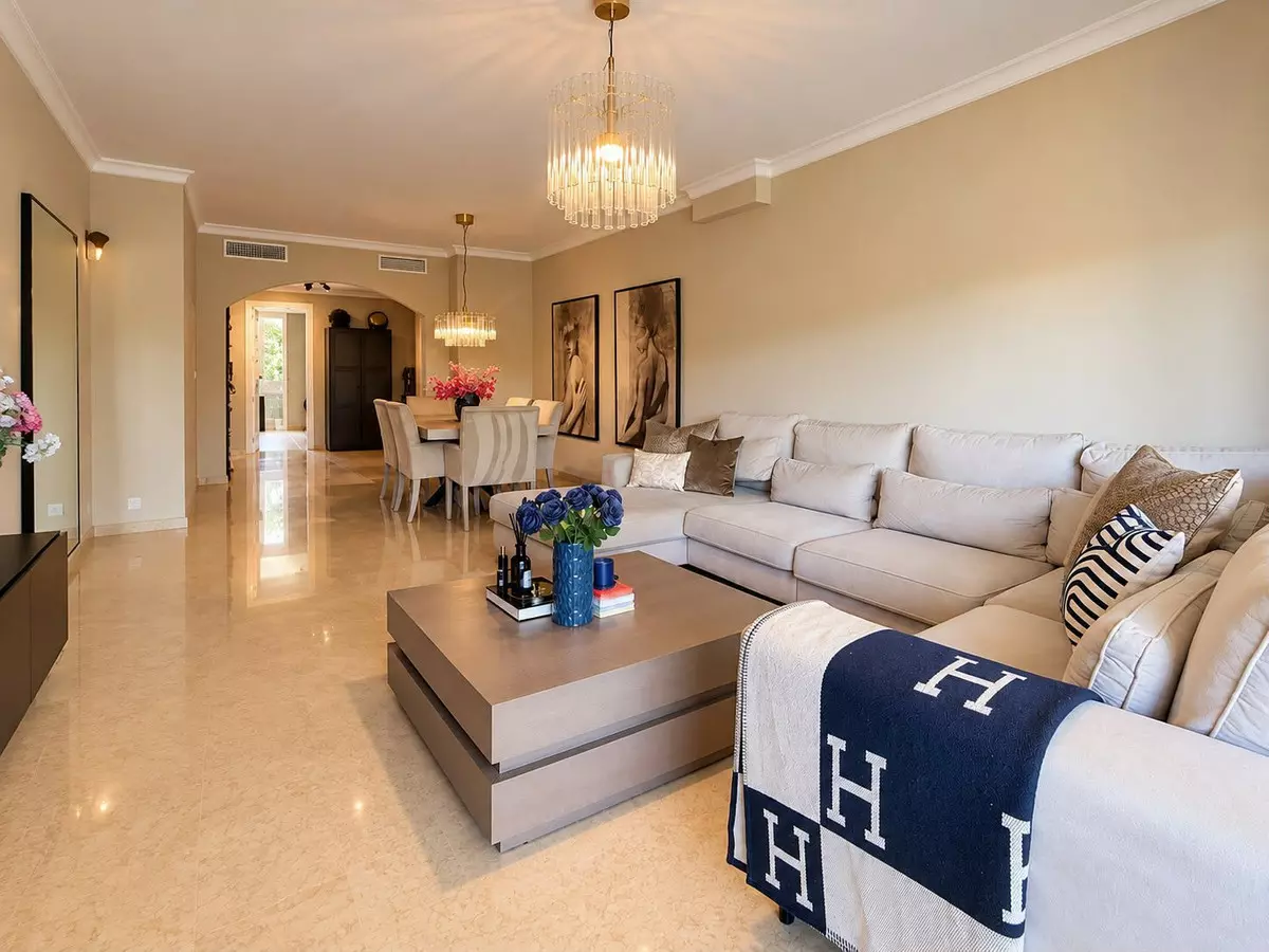 3-bedroom Apartment In Marbella, Spain (155 M²)
