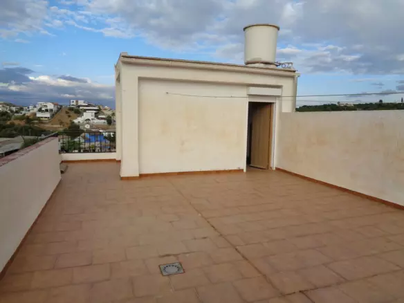 3-bedroom Villa In Coín, Spain (250 M²)