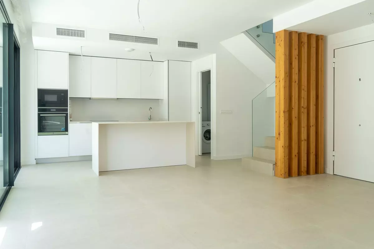 3-bedroom Villa In Estepona, Spain (140 M²)