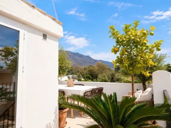 2-bedroom Apartment In Marbella, Spain (73 M²)