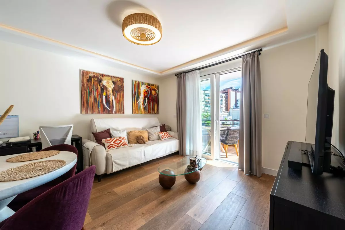 2-bedroom Apartment In Marbella, Spain (67 M²)