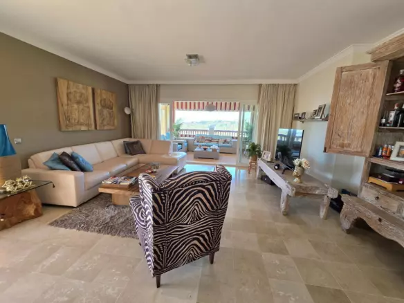 2-bedroom Apartment In Estepona, Spain (100 M²)