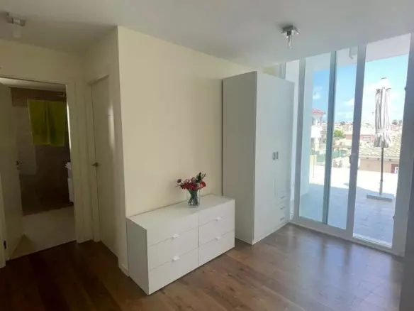 5-bedroom Villa In Bigastro, Spain (322 M²)