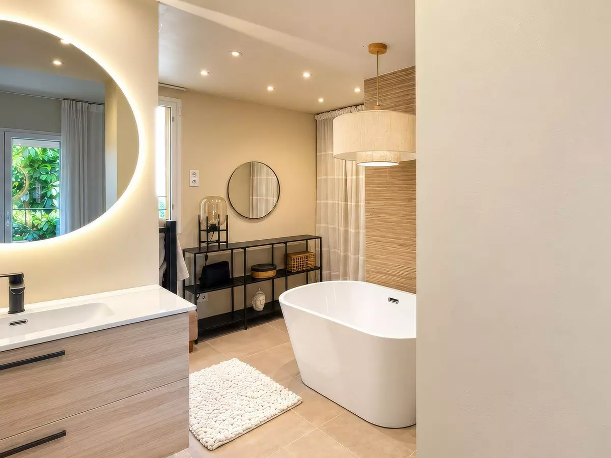 3-bedroom Apartment In Marbella, Spain (160 M²)