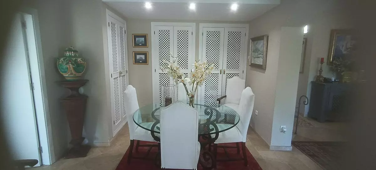 3-bedroom Apartment In Estepona, Spain (208 M²)