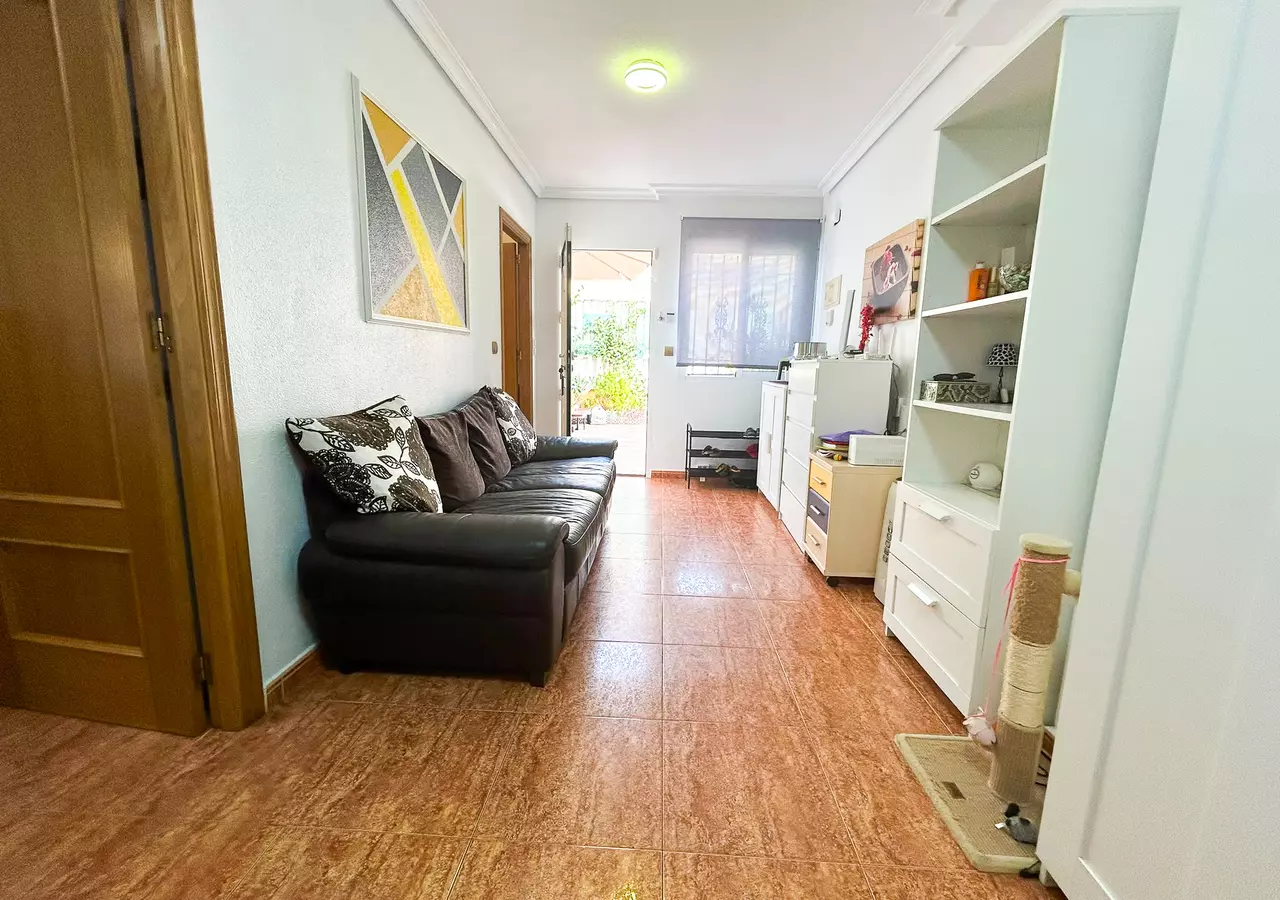 3-bedroom Apartment In Torrevieja, Spain (57 M²)