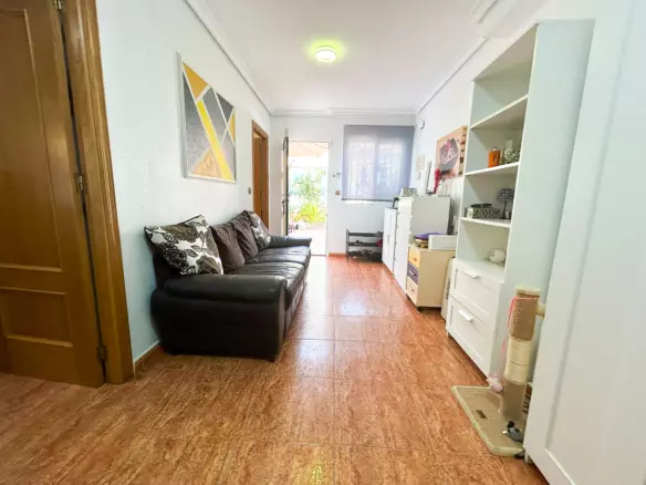 3-bedroom Apartment In Torrevieja, Spain (57 M²)