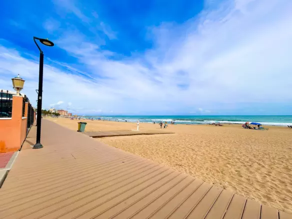 3-bedroom Apartment In Torrevieja, Spain (57 M²)