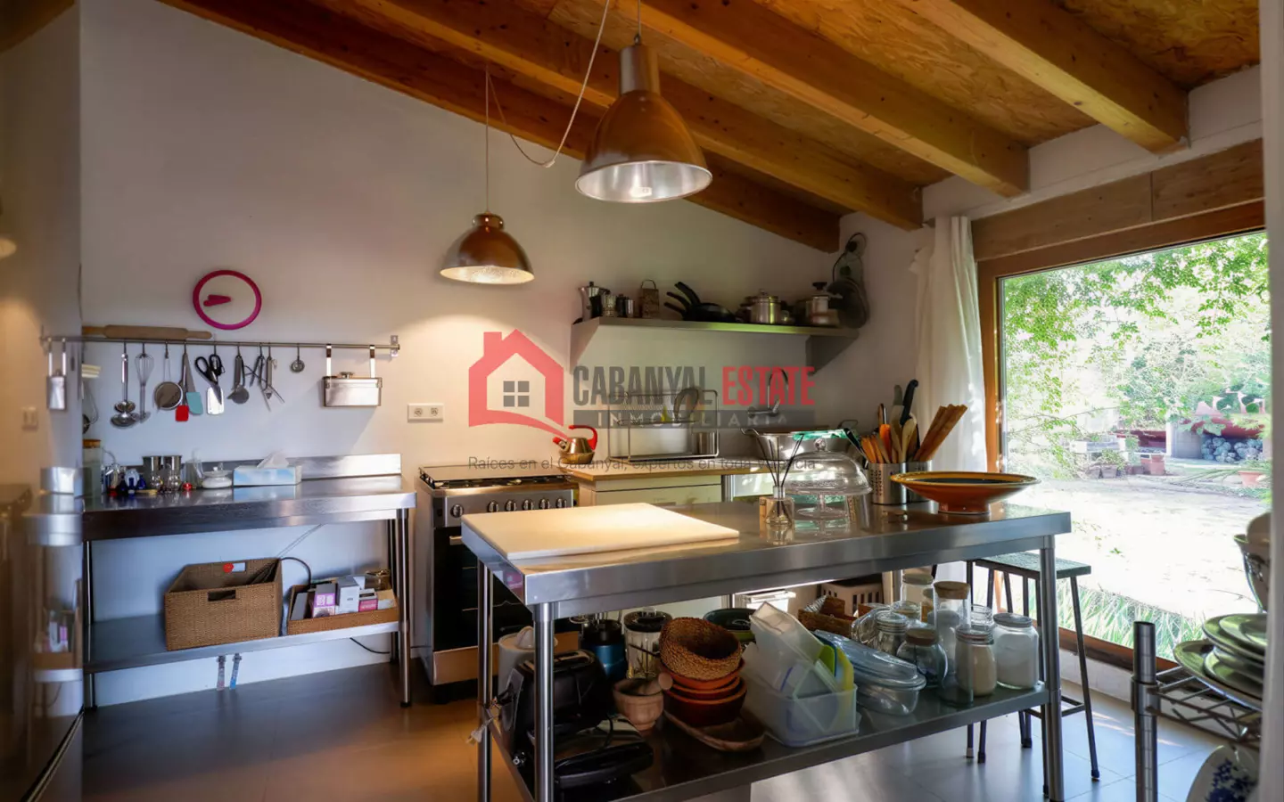 6-bedroom Farmhouse In Cheste (1.600 M²)