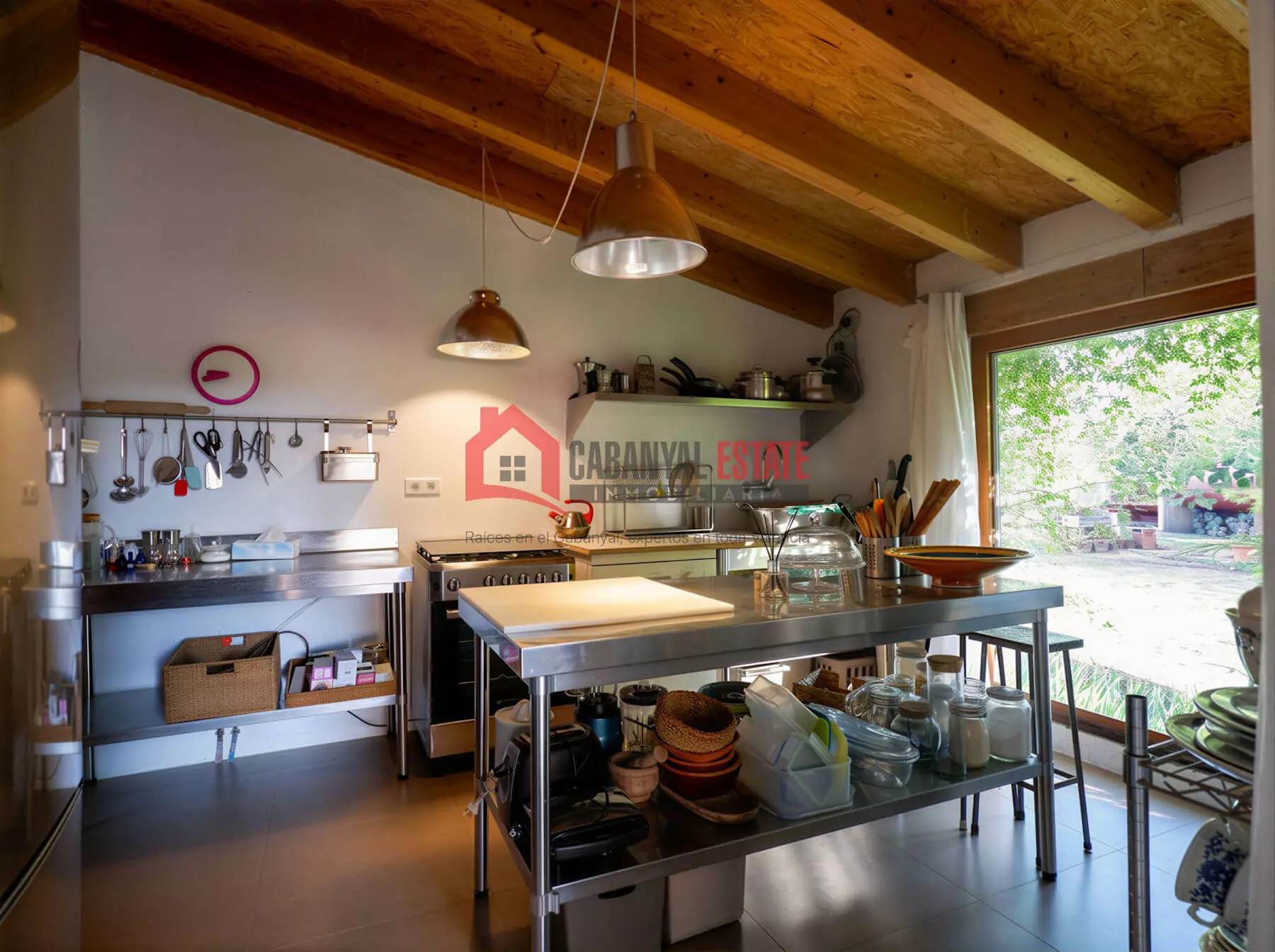 6-bedroom Farmhouse In Cheste (1.600 M²)