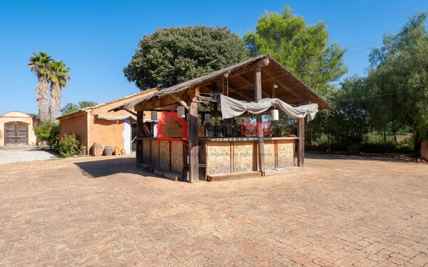 6-bedroom Farmhouse In Cheste (1.600 M²)