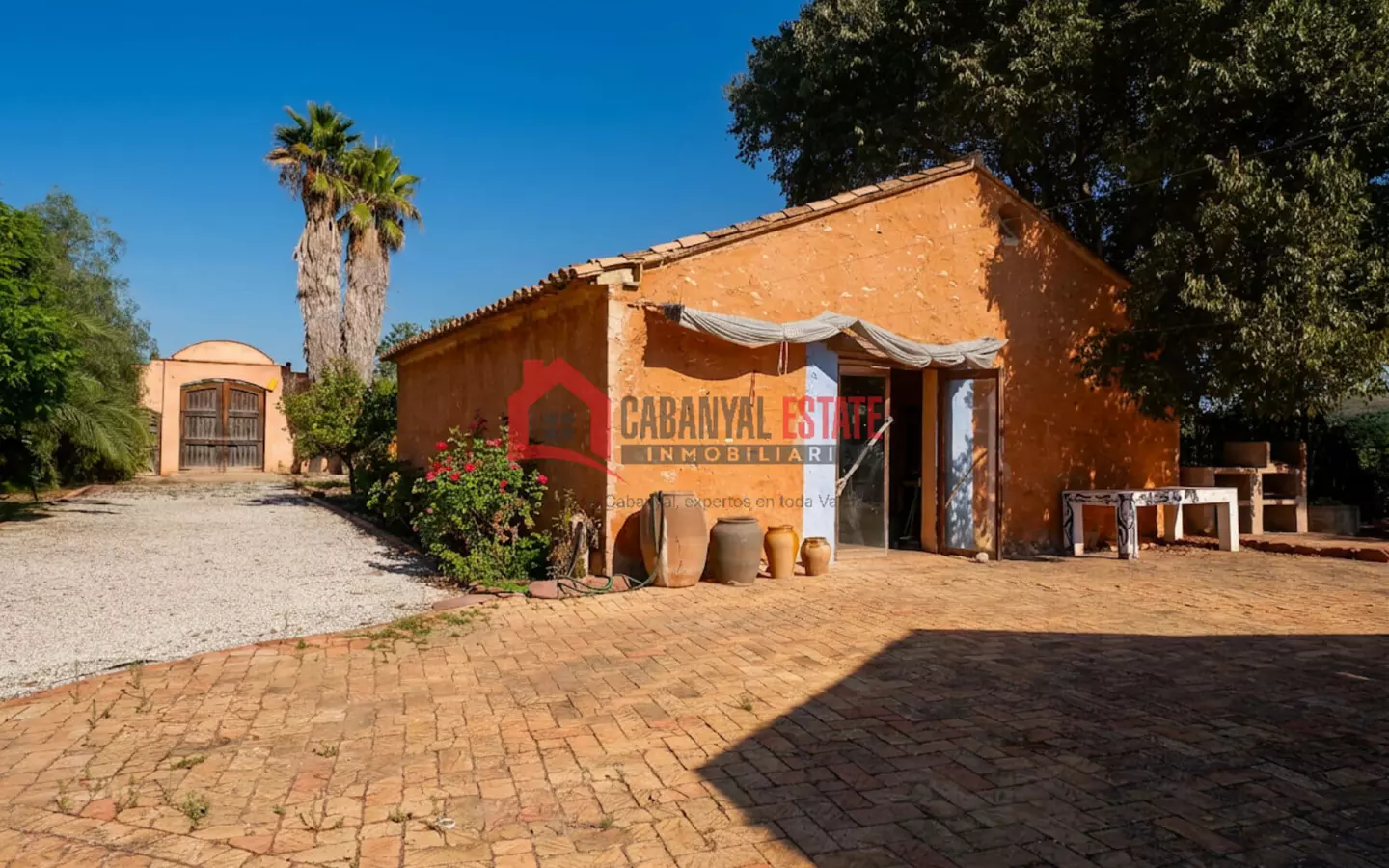 6-bedroom Farmhouse In Cheste (1.600 M²)