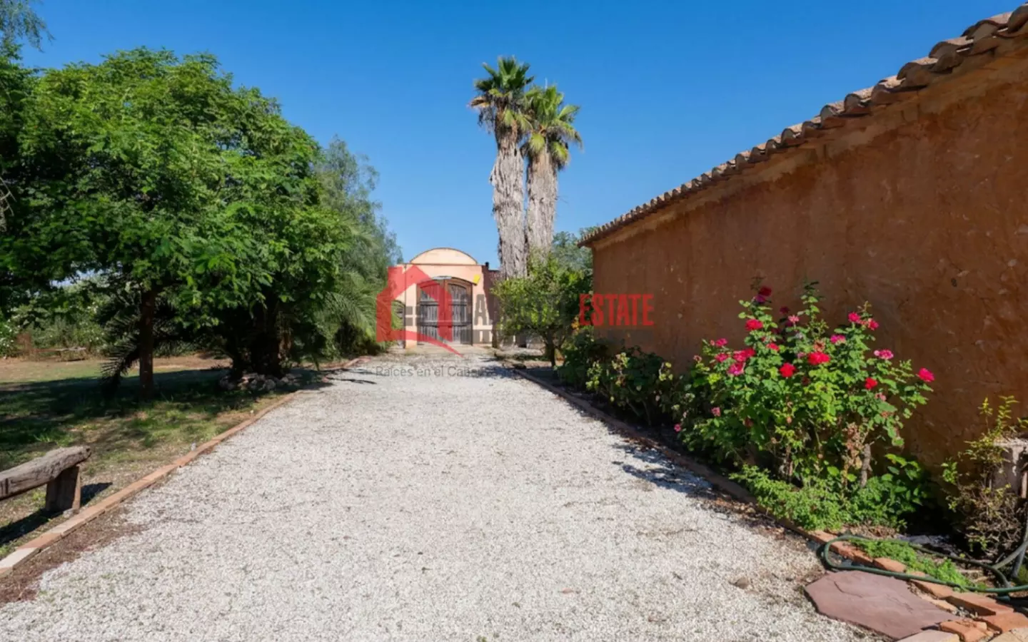 6-bedroom Farmhouse In Cheste (1.600 M²)