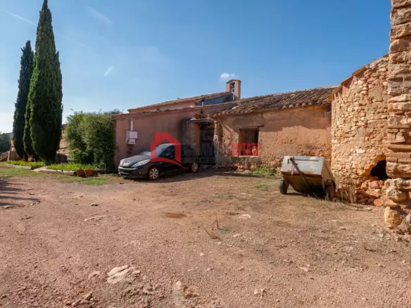 6-bedroom Farmhouse In Cheste (1.600 M²)