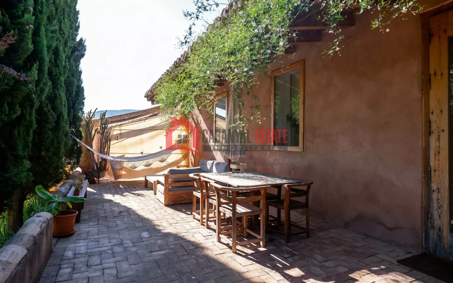 6-bedroom Farmhouse In Cheste (1.600 M²)