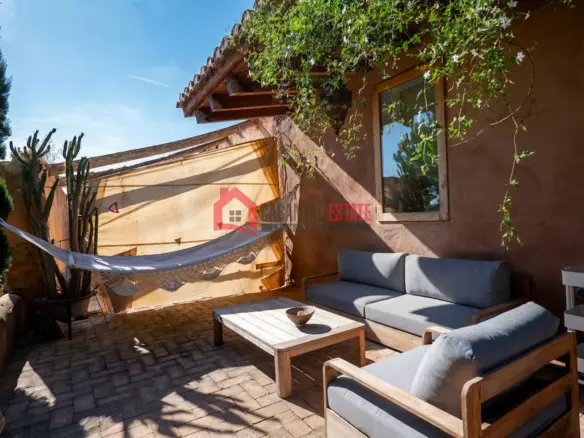 6-bedroom Farmhouse In Cheste (1.600 M²)