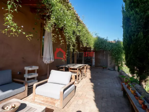 6-bedroom Farmhouse In Cheste (1.600 M²)