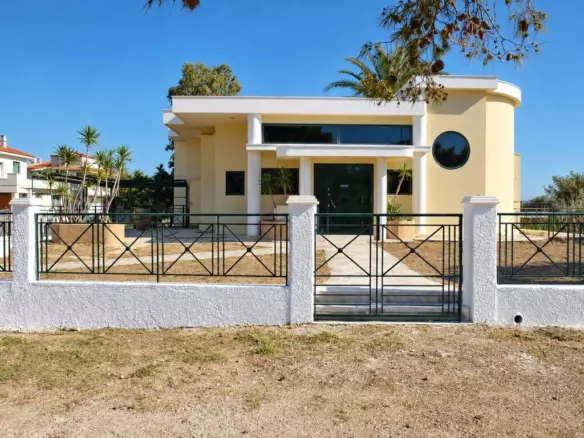 Commercial Property In Megara, Greece (240 M²)