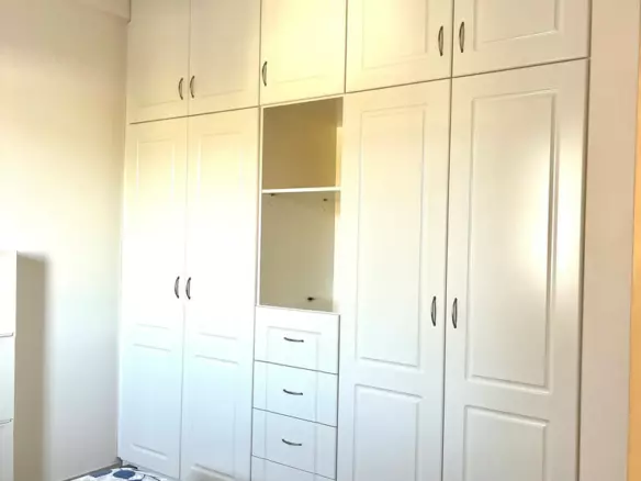 3-bedroom Complex In Vilia, Greece (380 M²)