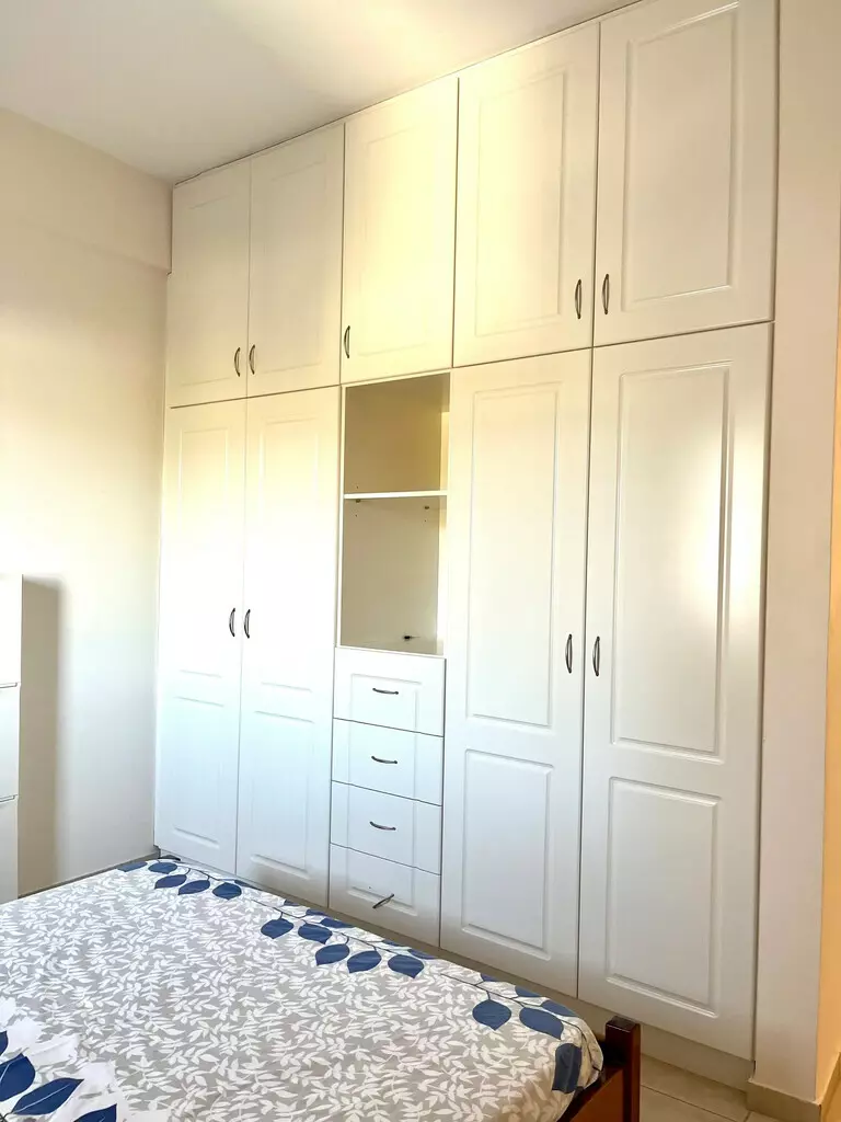3-bedroom Complex In Vilia, Greece (380 M²)