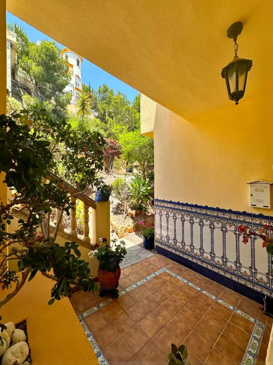 3-bedroom Villa In Orihuela Costa, Spain (131 M²)