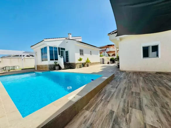 4-bedroom Villa In Ciudad Quesada, Spain (127 M²)