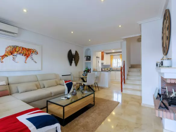 2-bedroom Townhouse In Orihuela Costa, Spain (87 M²)