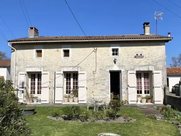 3-bedroom House In Sauvignac, France (96 M²)