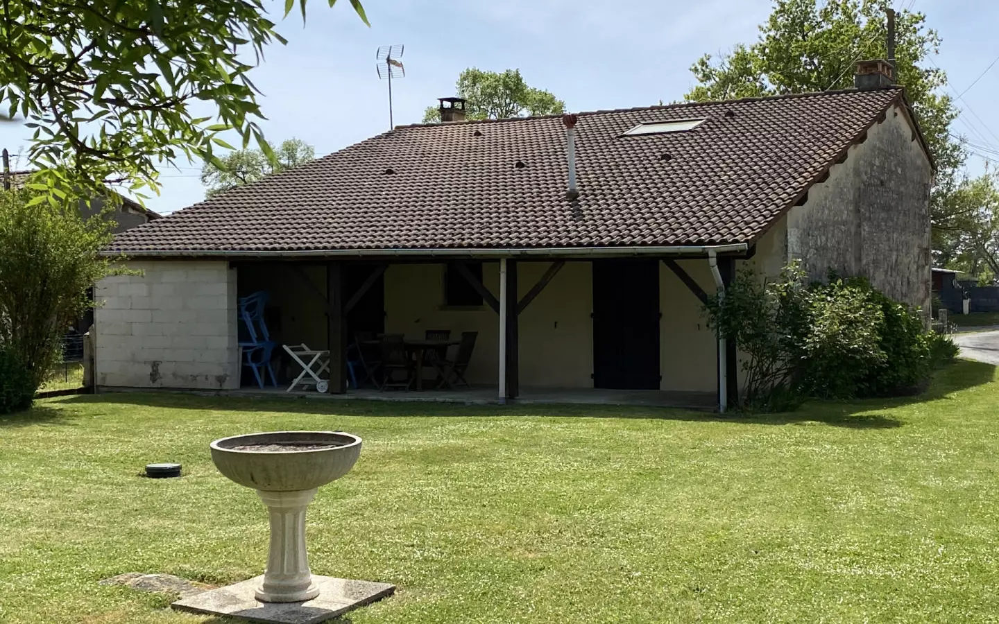 3-bedroom House In Sauvignac, France (96 M²)