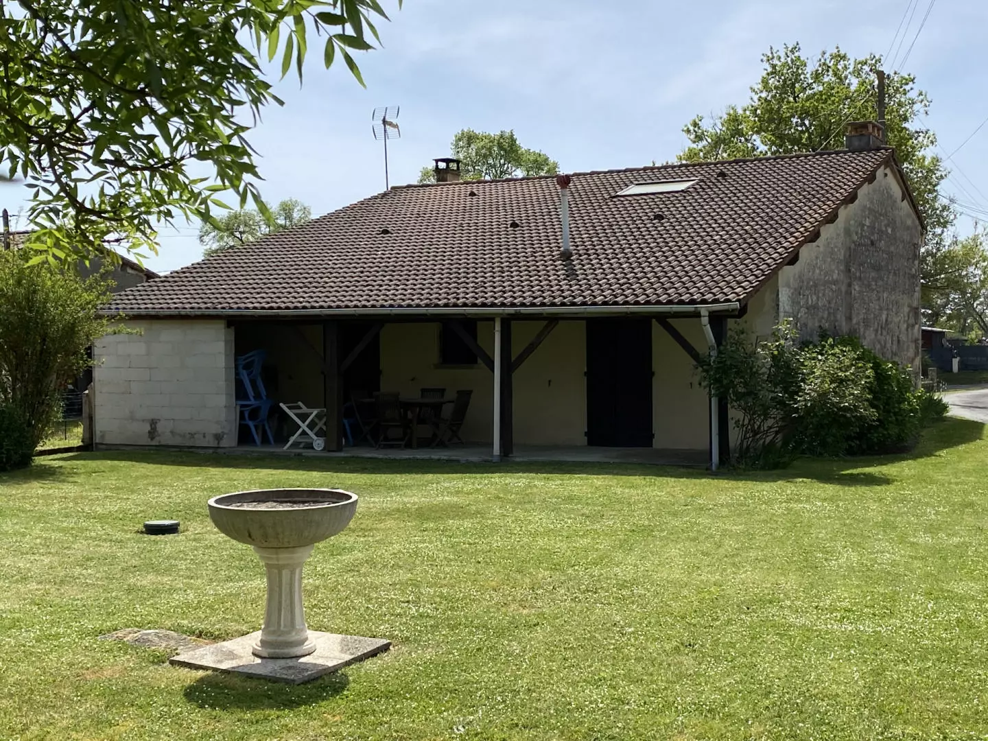 3-bedroom House In Sauvignac, France (96 M²)