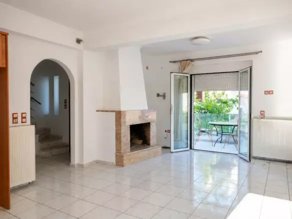 4-bedroom Detached House In Xilokastro, Greece (200 M²)
