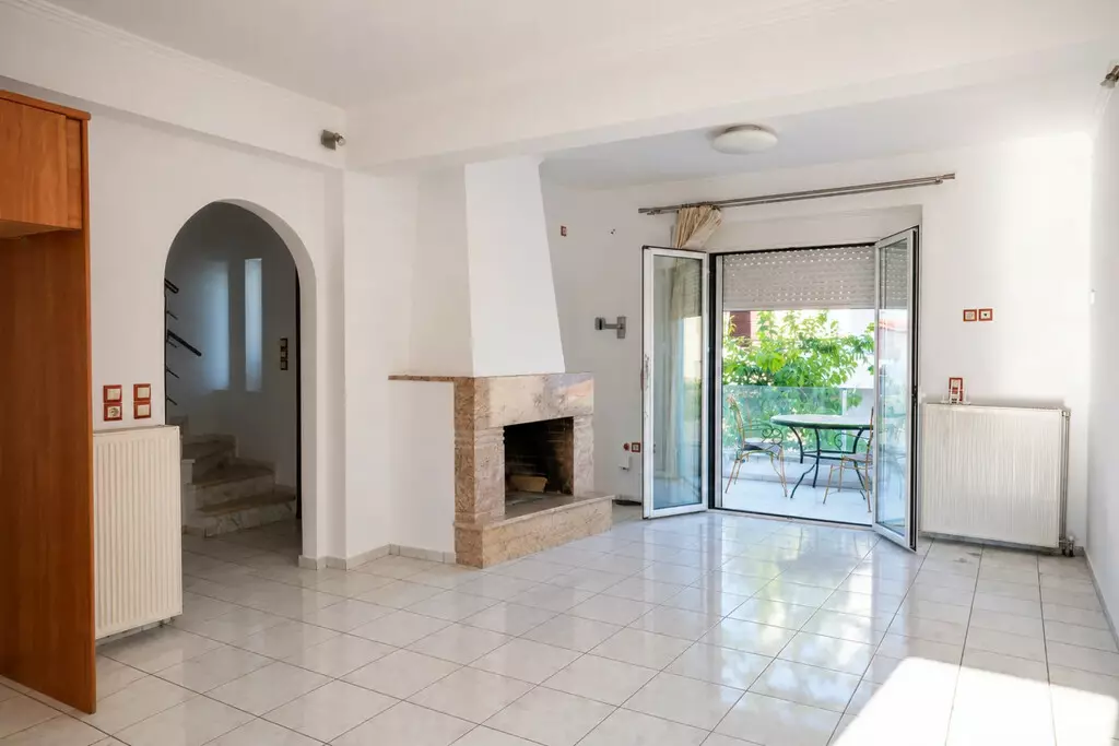 4-bedroom Detached House In Xilokastro, Greece (200 M²)