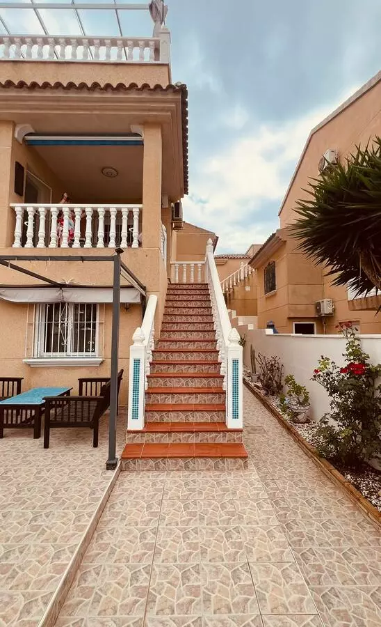 3-bedroom Villa In Villamartin, Spain (160 M²)