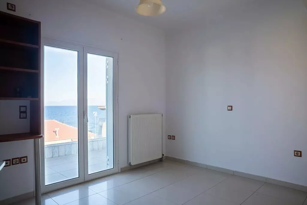 4-bedroom Detached House In Xilokastro, Greece (200 M²)