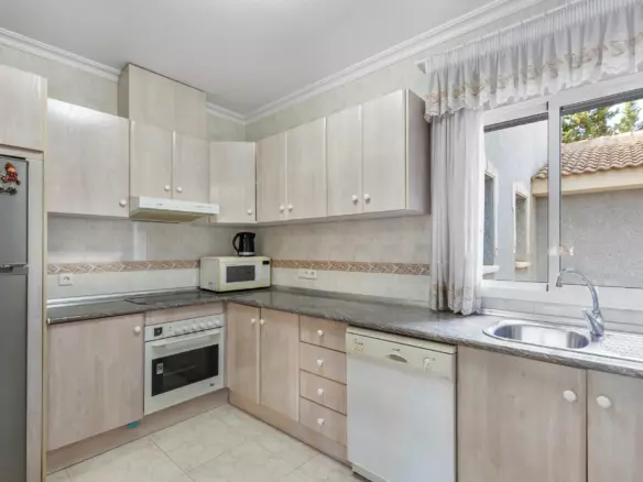 5-bedroom Villa In Rojales, Spain (240 M²)