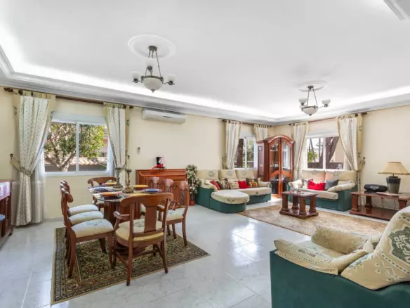 5-bedroom Villa In Rojales, Spain (240 M²)