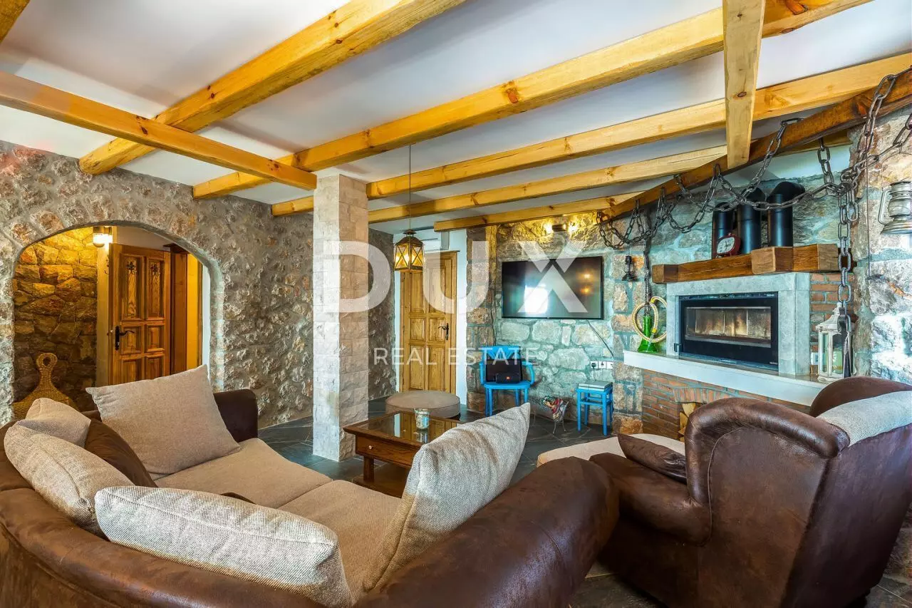 2-bedroom Villa In Jablanac, Croatia (260 M²)