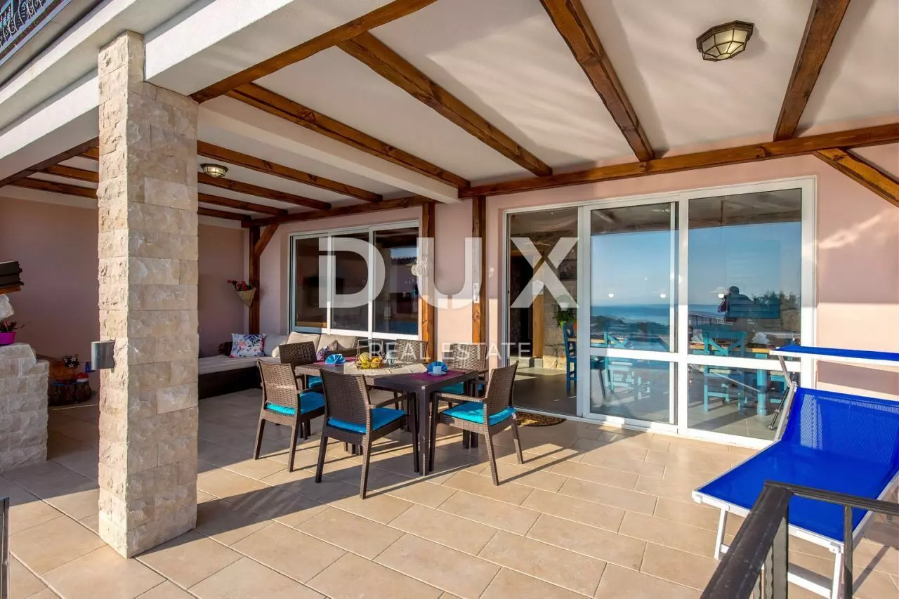 2-bedroom Villa In Jablanac, Croatia (260 M²)