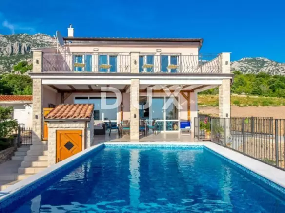 2-bedroom Villa In Jablanac, Croatia (260 M²)