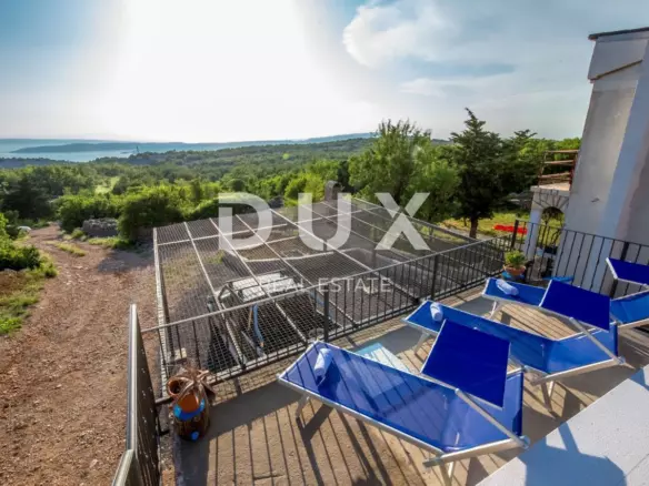 2-bedroom Villa In Jablanac, Croatia (260 M²)