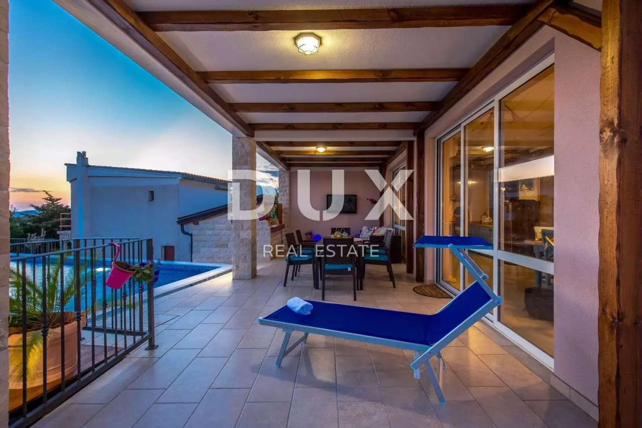 2-bedroom Villa In Jablanac, Croatia (260 M²)